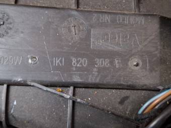 CARCASA AEROTERMA SKODA OCTAVIA II OEM: 1K1820308B.