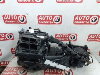 CARCASA AEROTERMA VOLKSWAGEN GOLF V OEM: 1K1820003QD.