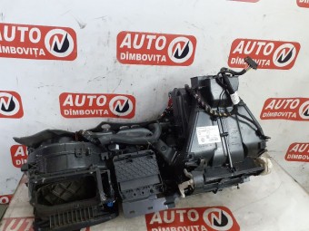 CARCASA AEROTERMA VOLKSWAGEN GOLF VI OEM: 1K1820308B.