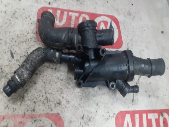 CARCASA (CORP) TERMOSTAT FORD FOCUS II OEM: 9656182980.
