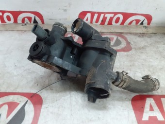 CARCASA (CORP) TERMOSTAT VOLKSWAGEN GOLF V OEM: 032121111.