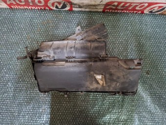 CARCASA FILTRU AER FORD FUSION OEM: 9647737680.