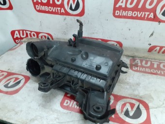 CARCASA FILTRU AER PEUGEOT 301 OEM: 9673061080.