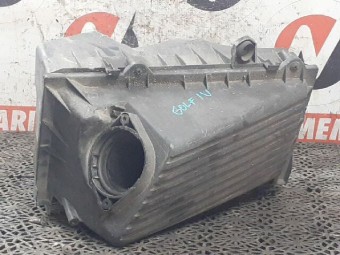 CARCASA FILTRU AER VOLKSWAGEN GOLF IV OEM: 1J0129607.
