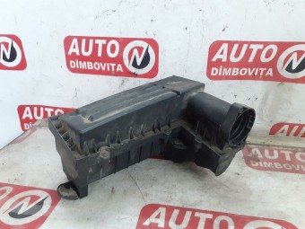 CARCASA FILTRU AER VOLKSWAGEN GOLF V OEM: 1K0129620F.