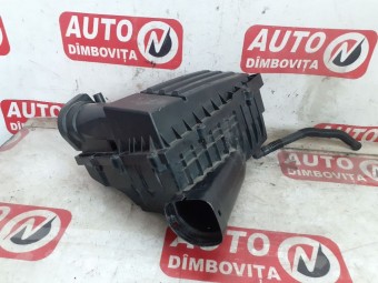 CARCASA FILTRU AER VOLKSWAGEN GOLF VI OEM: 3C0129620A.