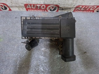 CARCASA FILTRU AER VOLKSWAGEN JETTA IV OEM: 3C0129607BF.