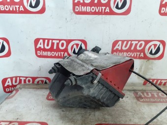 CARCASA FILTRU AER VOLKSWAGEN PASSAT B5.5 OEM: 8D0129607G.