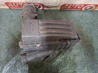 CARCASA FILTRU AER VOLKSWAGEN PASSAT B6 OEM: 3C0129607AB.