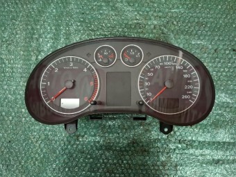 CEASURI BORD AUDI A3 8P OEM: 8P0920900D.