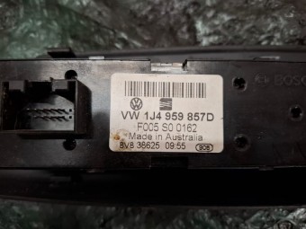 COMANDA CENTRALA GEAMURI ELECTRICE VOLKSWAGEN PASSAT B5.5 OEM: 1J4959857D.