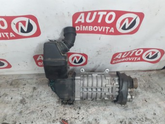 COMPRESOR VOLUMETRIC SUPRAALIMENTARE VOLKSWAGEN GOLF V OEM: 03C145601C.