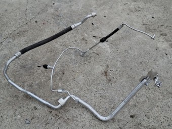 CONDUCTA AC VOLKSWAGEN PASSAT B8 OEM: 5Q0816743D.