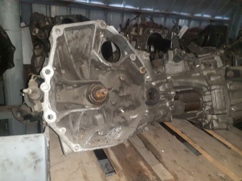 CUTIE VITEZE MANUALA 5 TREPTE ALFA ROMEO 156 