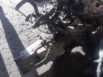 CUTIE VITEZE MANUALA 5 TREPTE AUDI A4 B6 OEM: ENM.