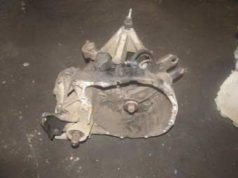 CUTIE VITEZE MANUALA 5 TREPTE DACIA LOGAN I OEM: JH3 053.