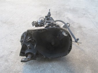 CUTIE VITEZE MANUALA 5 TREPTE DACIA LOGAN I OEM: JH3 053.