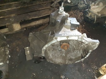 CUTIE VITEZE MANUALA 5 TREPTE FORD FIESTA V OEM: 98WT-7F096-AC.