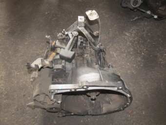 CUTIE VITEZE MANUALA 5 TREPTE FORD FOCUS II OEM: R3T9A.