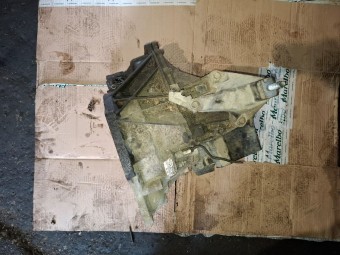 CUTIE VITEZE MANUALA 5 TREPTE FORD FOCUS OEM: XS4R 7002-FB.