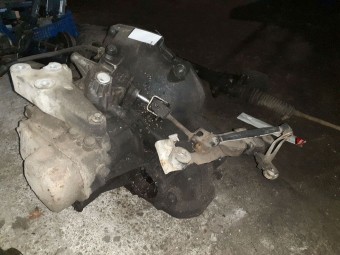 CUTIE VITEZE MANUALA 5 TREPTE OPEL ASTRA G OEM: 28744098.