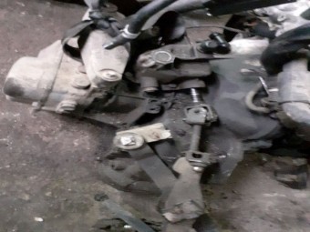 CUTIE VITEZE MANUALA 5 TREPTE OPEL ASTRA H 