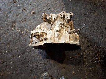 CUTIE VITEZE MANUALA 5 TREPTE OPEL VECTRA C OEM: MG1.