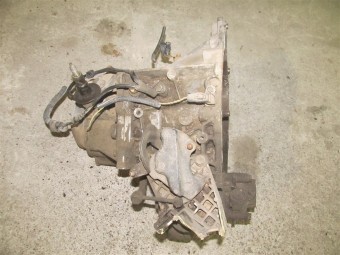 CUTIE VITEZE MANUALA 5 TREPTE PEUGEOT 307 OEM: 20DM39.