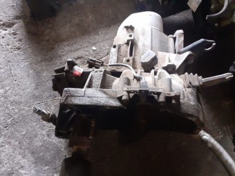 CUTIE VITEZE MANUALA 5 TREPTE RENAULT MEGANE OEM: JB1 164.