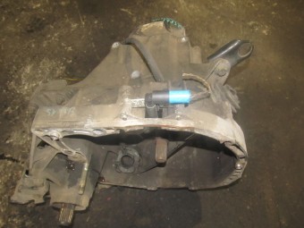 CUTIE VITEZE MANUALA 5 TREPTE RENAULT SYMBOL OEM: JB1 513.