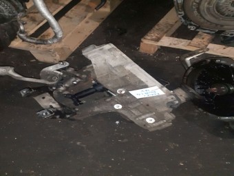 CUTIE VITEZE MANUALA 5 TREPTE SKODA FABIA OEM: FDM.