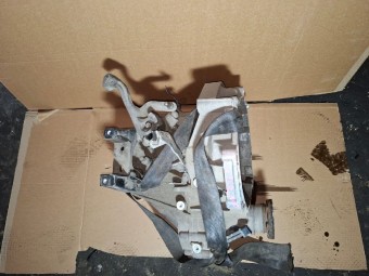 CUTIE VITEZE MANUALA 5 TREPTE SKODA FABIA OEM: JUS.