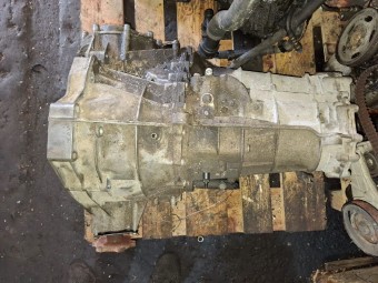 CUTIE VITEZE MANUALA 6 TREPTE AUDI A4 B8 OEM: LLV.