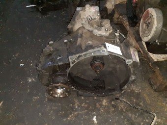 CUTIE VITEZE MANUALA 6 TREPTE VOLKSWAGEN BORA OEM: DRW.