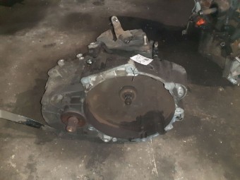 CUTIE VITEZE MANUALA 6 TREPTE VOLKSWAGEN GOLF V OEM: GRF.