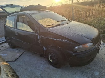   Dezmembram FIAT PUNTO 2002 1.2 (188A4000)