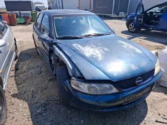   Dezmembram OPEL VECTRA B 2001 1.6 (Z16XE)