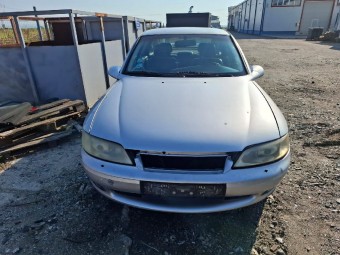   Dezmembram OPEL VECTRA B 2001 1.8 (Z18XE)