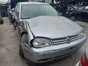  Dezmembram VOLKSWAGEN GOLF IV 2003 1.6 (BCB)