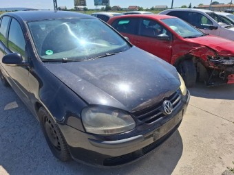   Dezmembram VOLKSWAGEN GOLF V 2004 1.6 (BAG)