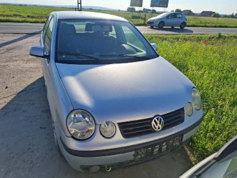   Dezmembram VOLKSWAGEN POLO 9N 2003 1.2 (AZQ)