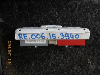 DISPLAY CENTRAL BORD RENAULT CLIO OEM: 8200028364A.