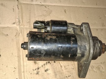 ELECTROMOTOR VOLKSWAGEN GOLF V OEM: 1005831311.