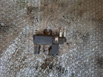ELECTROVALVA VACUUM AUDI A4 B7 OEM: 8E0906627C.