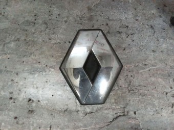 EMBLEMA RENAULT CLIO III 