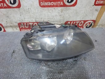 FAR DREAPTA AUDI A3 8P OEM: 8P0941004K.