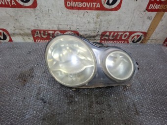 FAR DREAPTA VOLKSWAGEN POLO 9N OEM: 6Q1941008M.