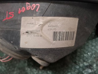 FAR STANGA DACIA LOGAN I OEM: 89029771.
