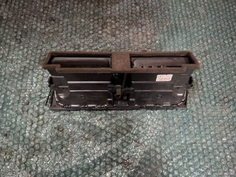 GRILA AER BORD CENTRU AUDI A5 OEM: 8T1820951C.