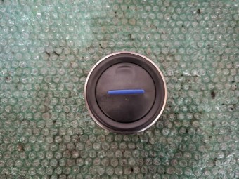 GRILA AER BORD CENTRU DACIA DUSTER II OEM: 687603688R.